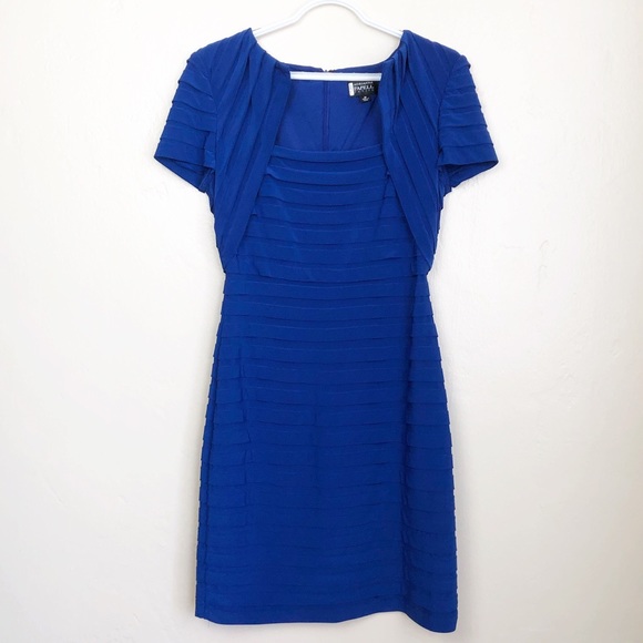Adrianna Papell Dresses & Skirts - 🌻 Adrianna Papell | Pleated Square Neck Dress